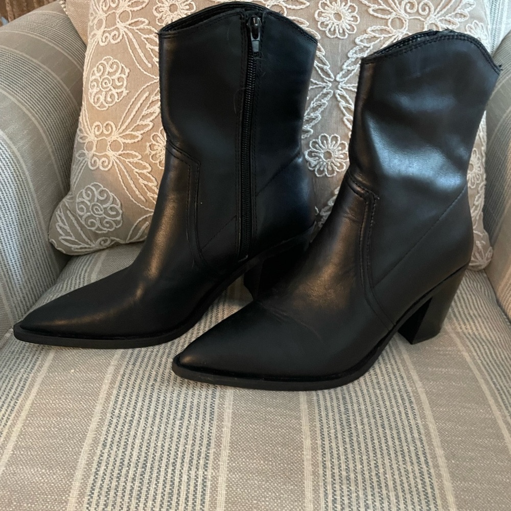 Express Black Pointed Toe Heeled Boots